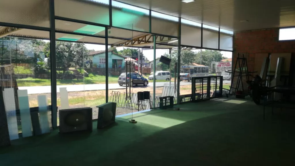 VENDO LOCAL - PROPIEDAD EN LA CIUDAD DE ITÁ — foto 3