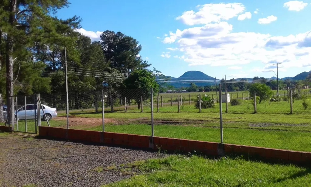 --- Inmejorable Ubicación - Vendo terreno en Colonia Independencia --- — foto 2