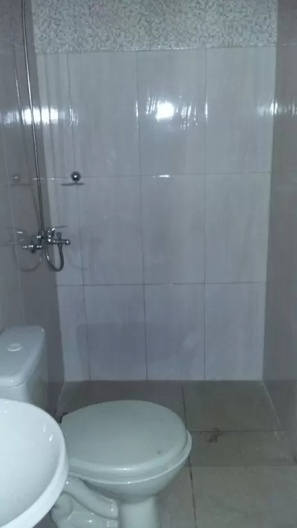 SALON COMERCIAL SOBRE HERRERA CASI CABALLERO — foto 3