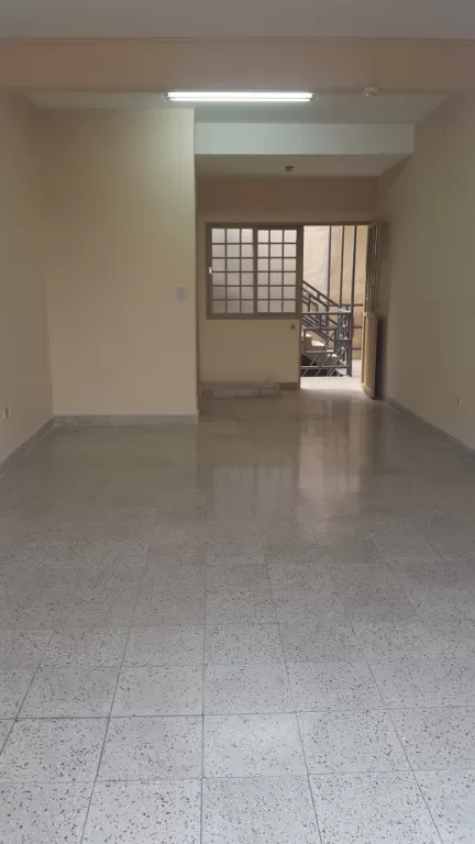 ALQUILO OFICINA EN EL CENTRO DE LUQUE — foto 3