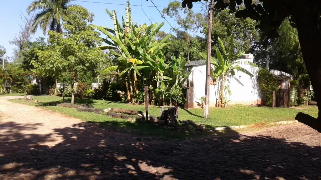 VENDO CASA QUINTA CENTRO DE SAN LORENZO — foto 3