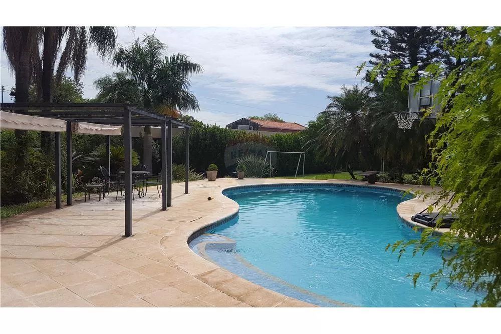 Venta de Hermosa Casa en Residencial Villa Morra — foto 3