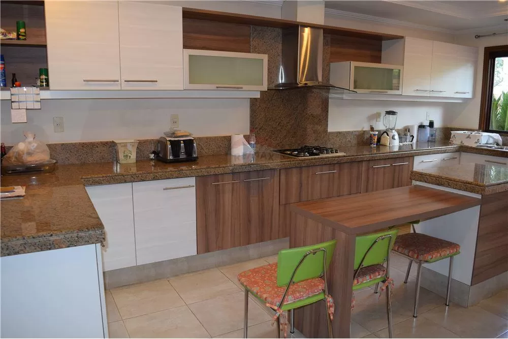 HERMOSA RESIDENCIA con 5 dorm. Los Laureles — foto 3