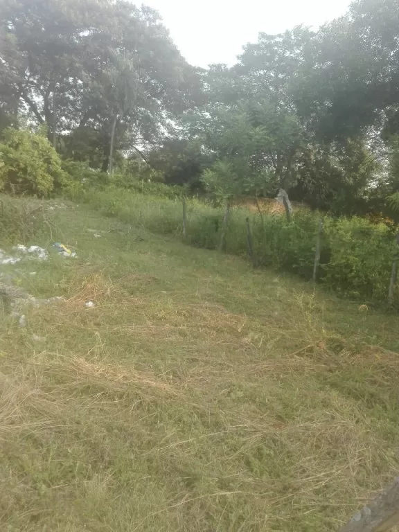 Vendo terreno Zona Laguna Grande — foto 2