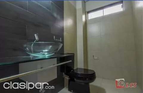 VENDO HERMOSO DUPLEX EN LAMBARE! ZONA MUNICIPALIDAD! — foto 3