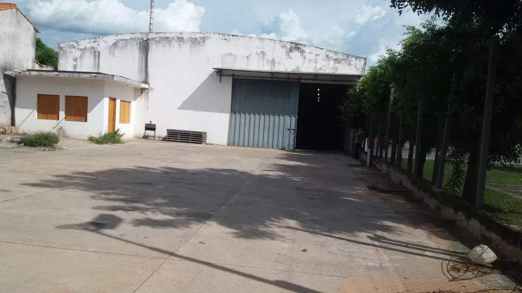 TINGLADO DE 900 METROS CUADRADOS — foto 2