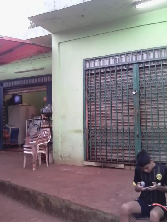 Vendo un terreno de 12 m. por 40 m. con 2 Salones en Pte. Franco — foto 3