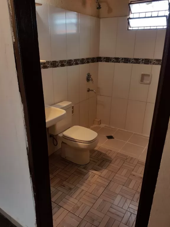 Vendo hermosa casa tipo Duplex en Mariano Roque Alonso. — foto 2