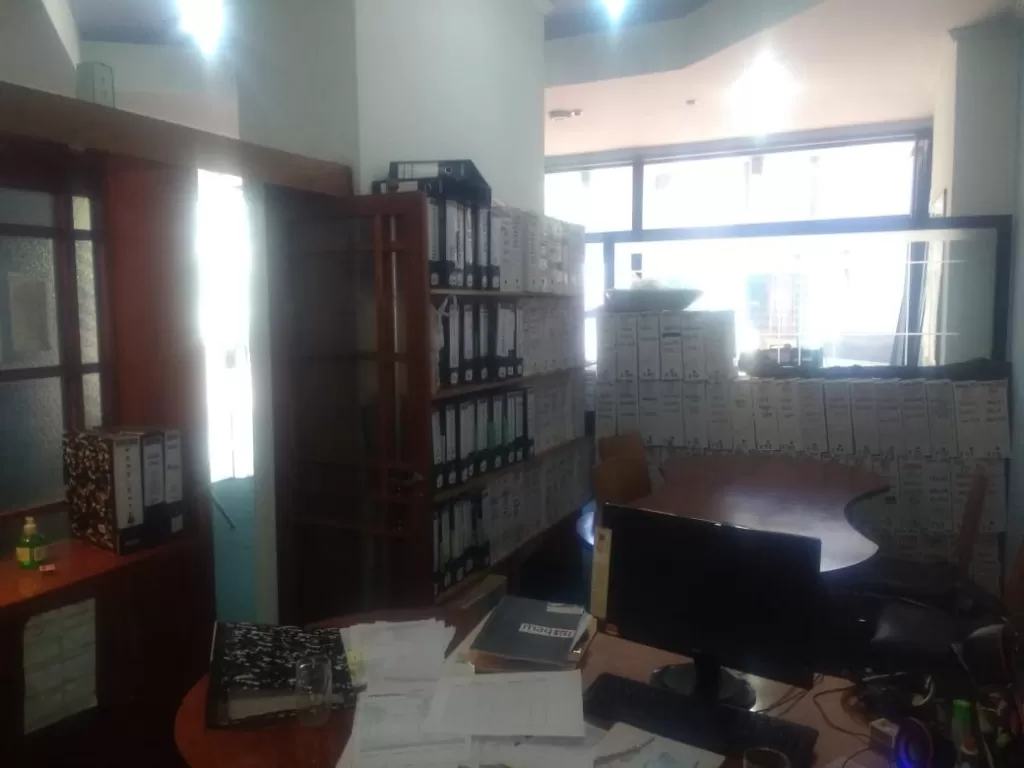 Alquilo oficina corporativa en Planta Baja. - Centro — foto 2