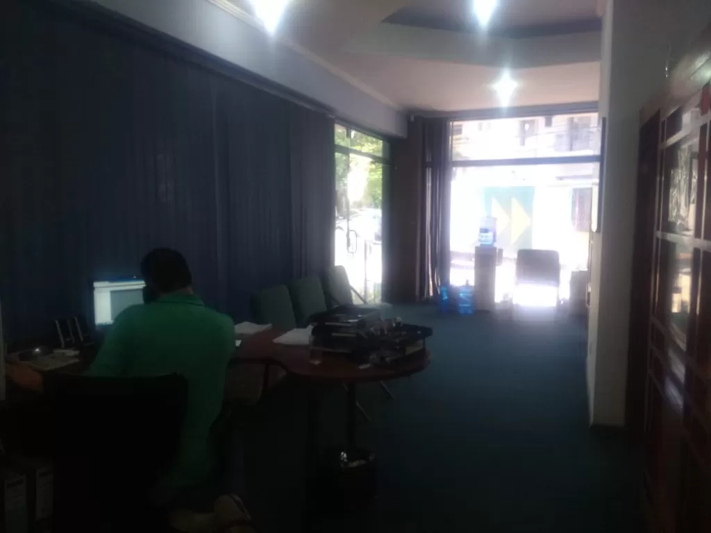 Alquilo oficina corporativa en Planta Baja. - Centro — foto 3