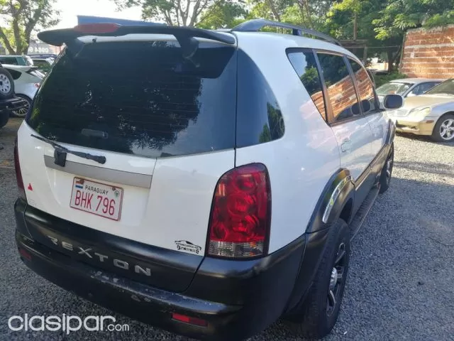 Ssangyong Rexton 2004 — foto 4
