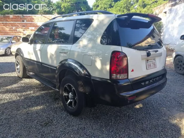 Ssangyong Rexton 2004 — foto 7