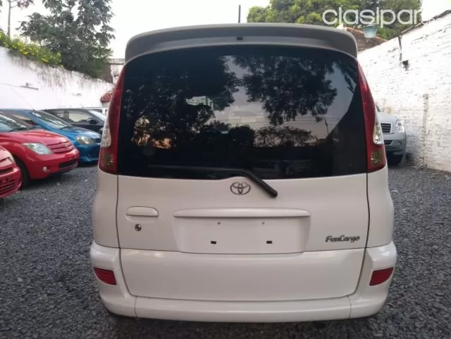 Toyota Funcargo 2004 — foto 4