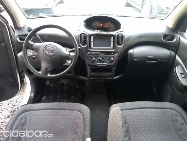 Toyota Funcargo 2004 — foto 6