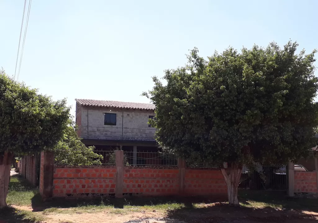 Vendo casa en San Lorenzo Barrio Santa María — foto 2