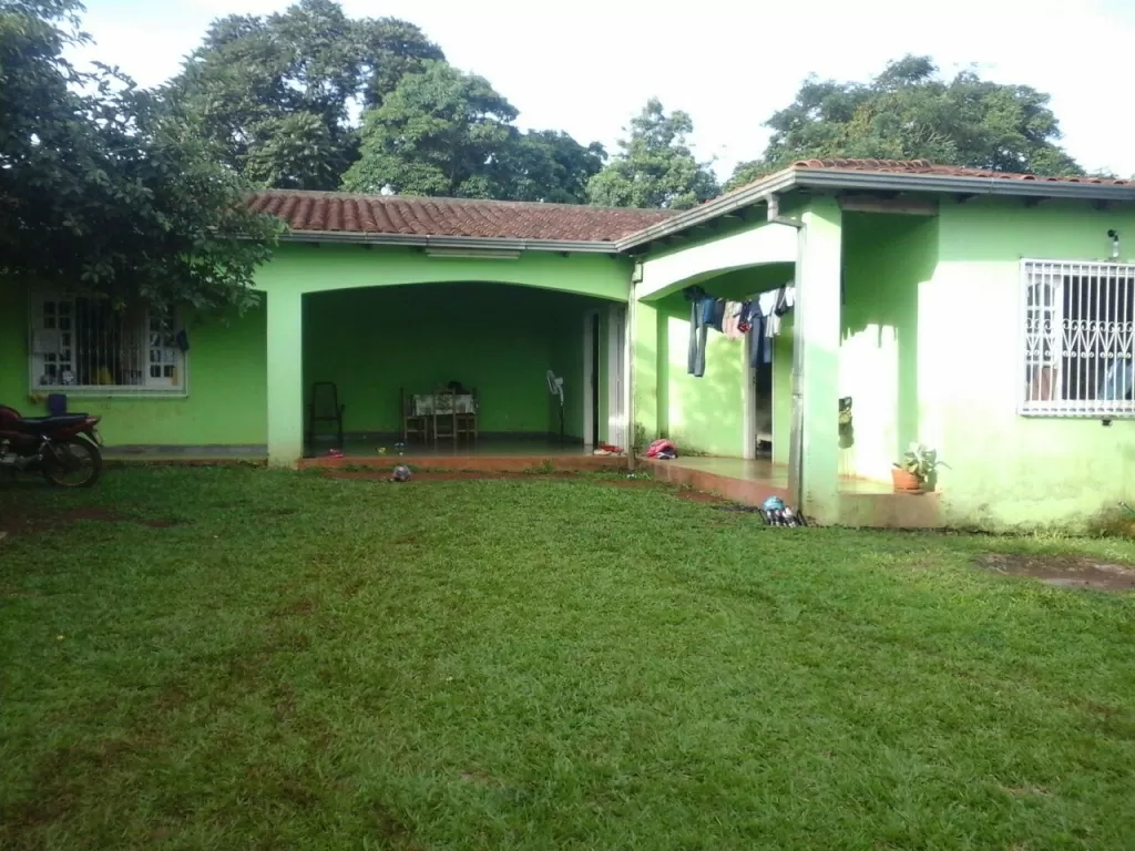 CASA DE 2 DORMITORIOS EN CDE K10 Y MEDIO — foto 2