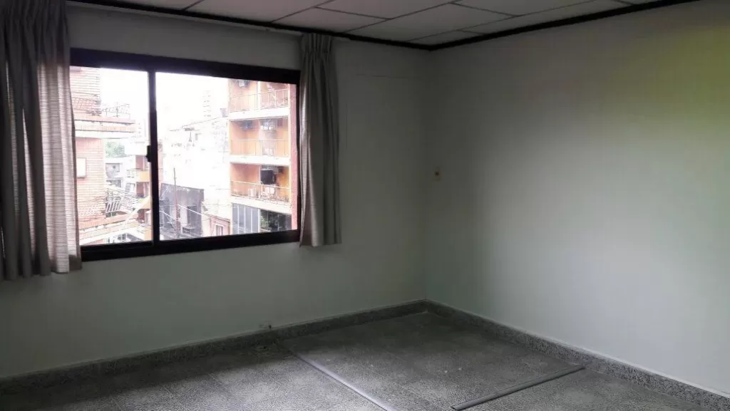 ALQUILO OFICINA CENTRICA ZONA MINISTERIO PUBLICO — foto 3