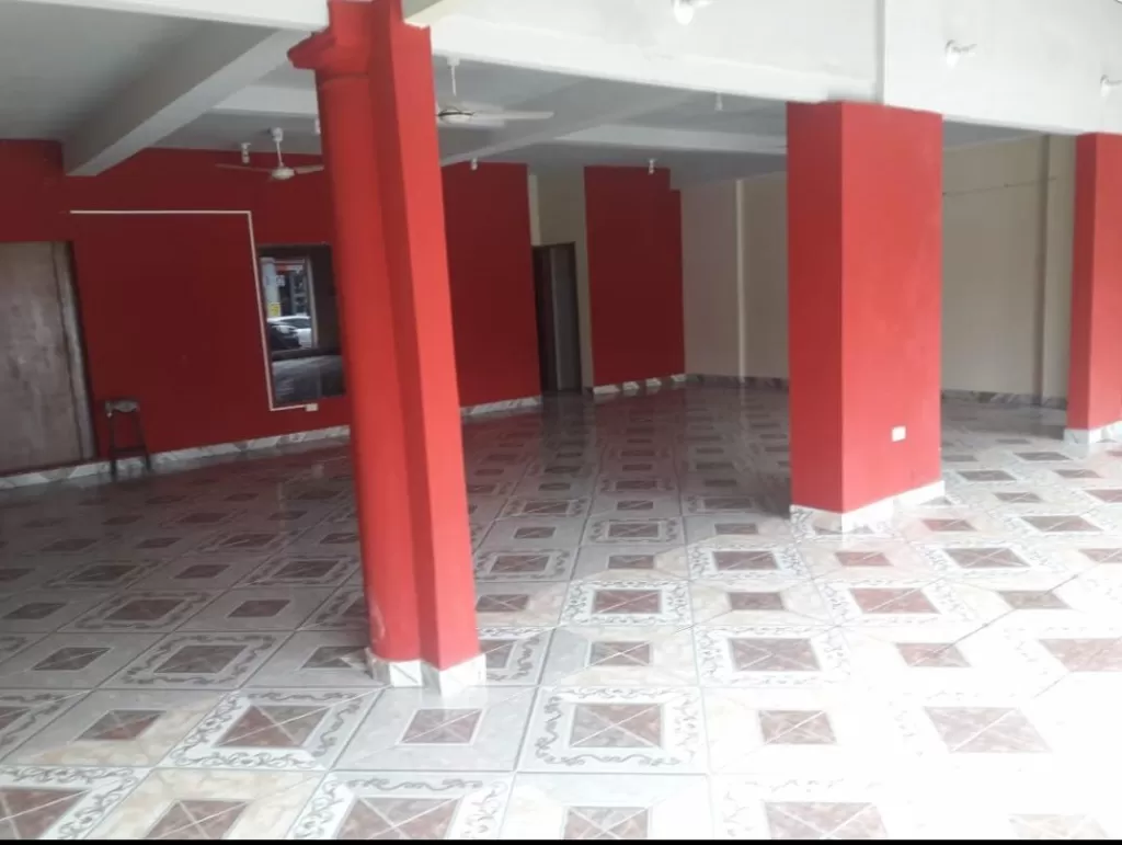 AMPLIO SALON COMERCIAL — foto 2