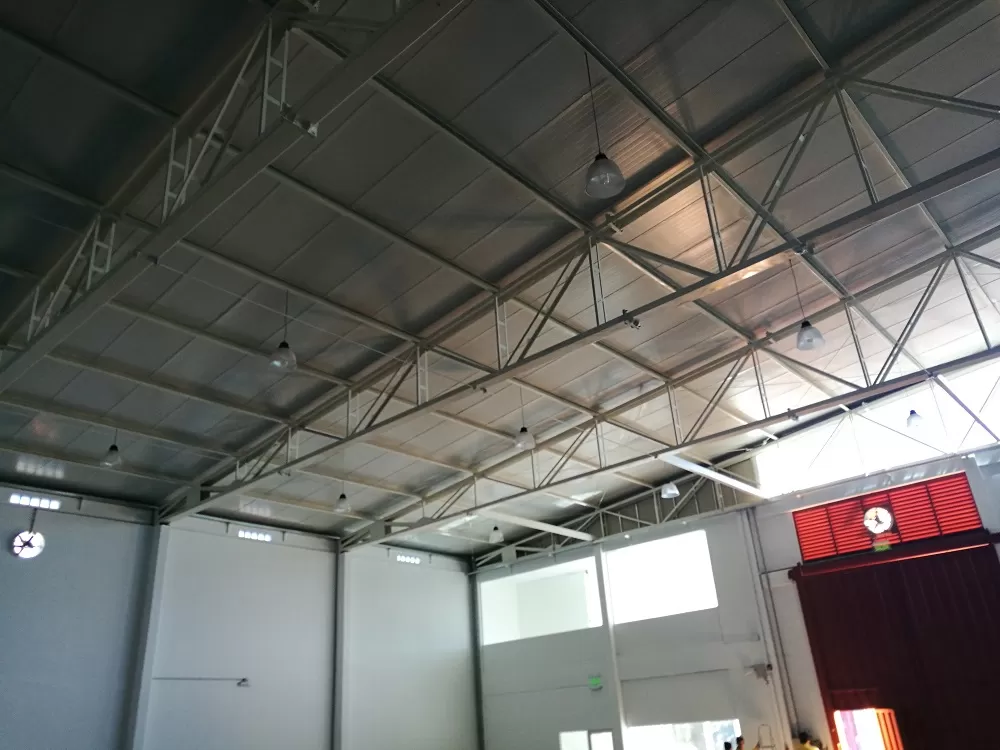 NUEVO A ESTRENAR: Deposito 887 m2 + Show Room (oficinas) 2 niveles 205 m2 — foto 3