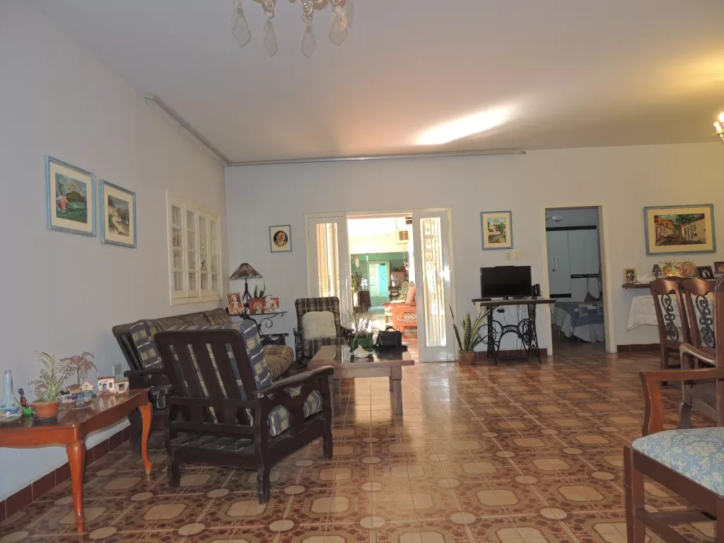 VENDO HERMOSA CASA ZONA COLEG. CRISTO REY — foto 2