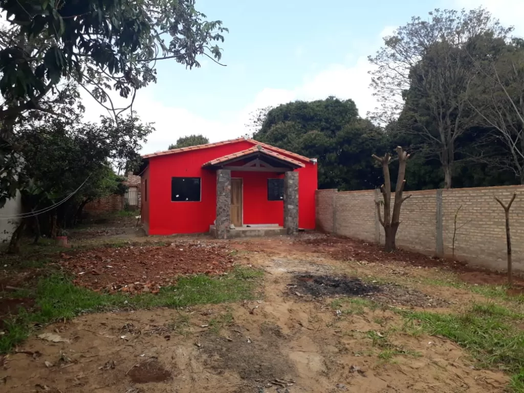 Hermosa casa a estrenar en centro de Luque vendo — foto 2