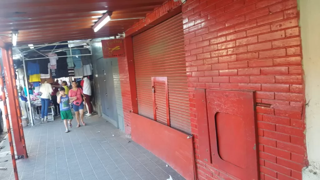 ALQUILO SALÓN COMERCIAL EN LA MEJOR ZONA DE SAN LORENZO — foto 2