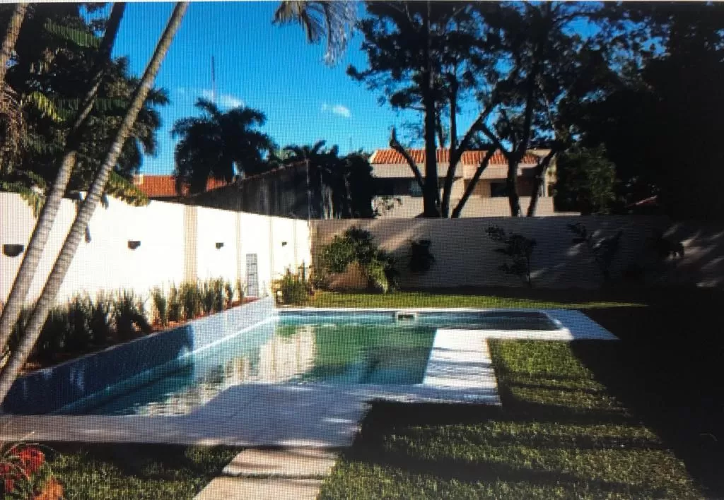 HERMOSA RESIDENCIA UBICADA EN BO HERRERA CERCA DE AVDA STA TERESA 5 SUITES 1200M2 — foto 3