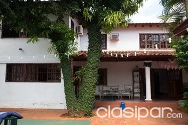 EN VENTA Amplia Residencia en Villa Aurelia. — foto 2