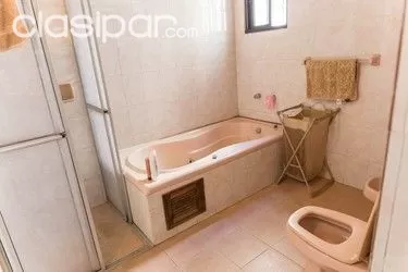EN VENTA Amplia Residencia en Villa Aurelia. — foto 3