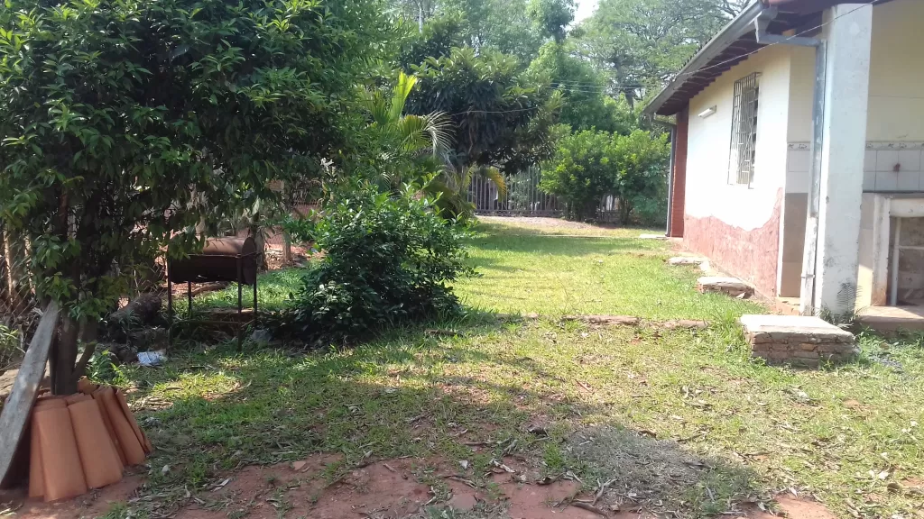 VENDO CASA EN ÑEMBY, BARRIO LA LOMITA. — foto 3