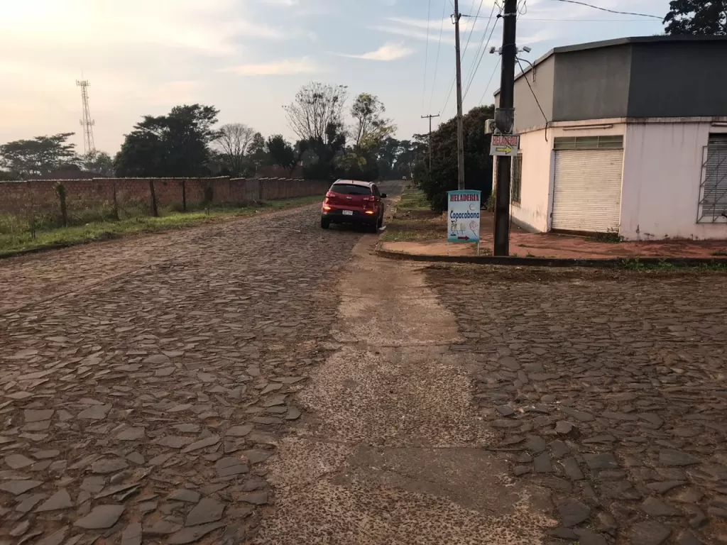 Vendo Hermoso Terreno amurallado de 1000 mts2, (esquina) - a minutos de las playas de Enc — foto 3