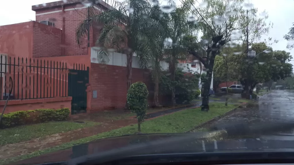 Vendo hermosa casa en Asuncion barrio los laureles — foto 2