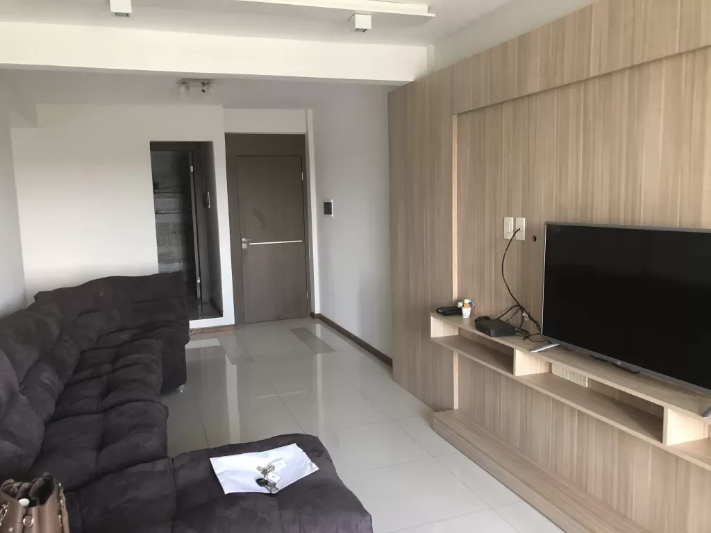 Dpto de 3 amb. totalmente equipado en Edif a mts de la Costanera de encarnación — foto 2
