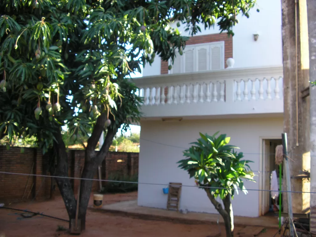 VENDO EN MARIANO.R.ALONSO - CASA DE DOS PLANTAS — foto 3