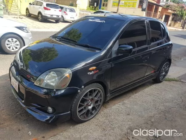Toyota Vitz 2002 — foto 2