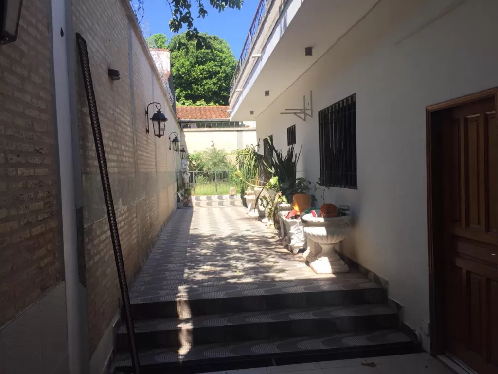 Vendo casa zona estadio Defensores Del Chaco — foto 2