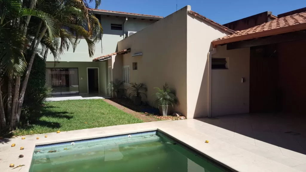 Vendo impecable casa en Barrio Seminario — foto 3