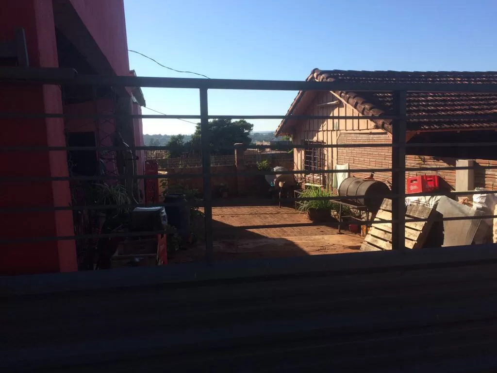 Vendo casa con Salón Comercial - Barrio San Pedro Encarnación. — foto 3