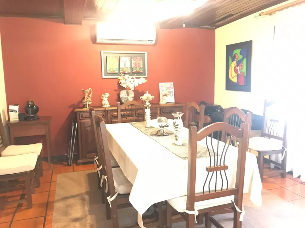 CASA EN ESQUINA VILLAMORRA A UNA 1 CUADRA DE PACHECO — foto 2