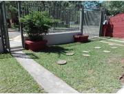 Casa en planta baja de 2 dor. 2 cocheras!