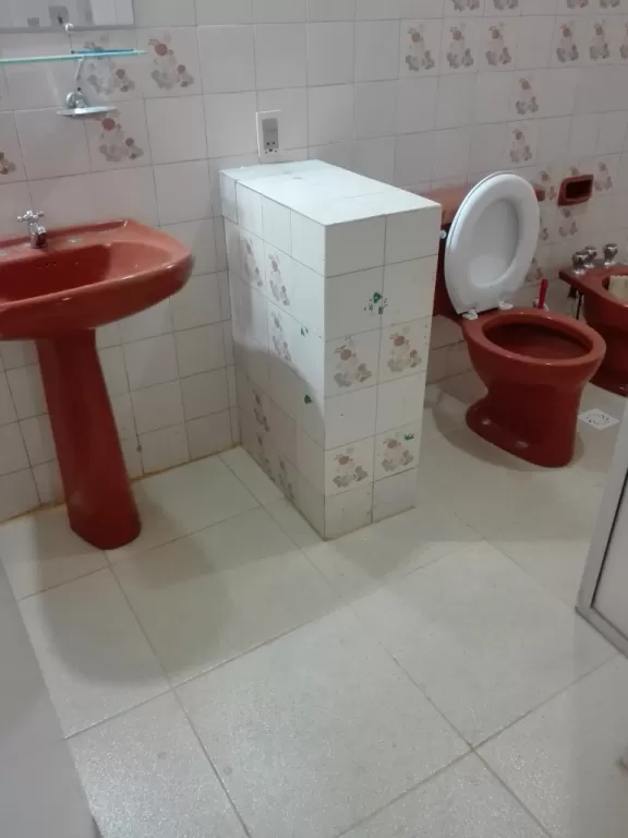 Casa en planta baja de 2 dor. 2 cocheras! — foto 3
