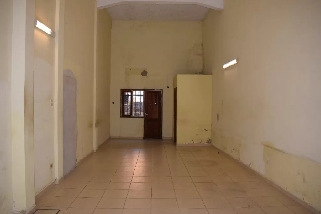 Alquilamos Salón en el centro — foto 2