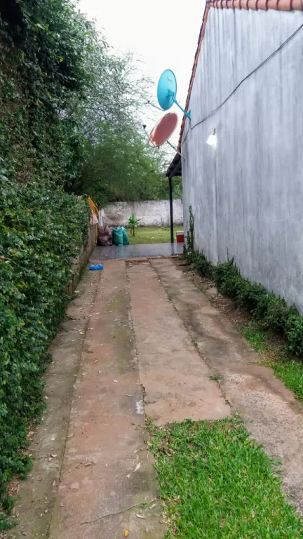 Vendo Casa en la Ciudad de Encarnación..... — foto 2