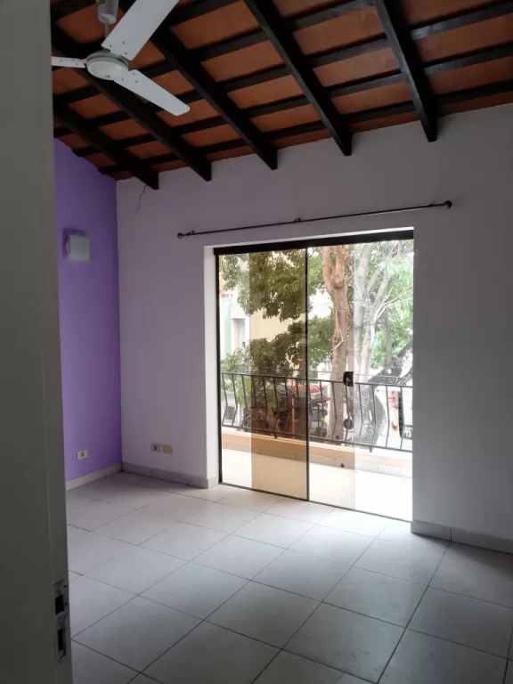 Amplio Departamento centroMinisterio de Salud — foto 3