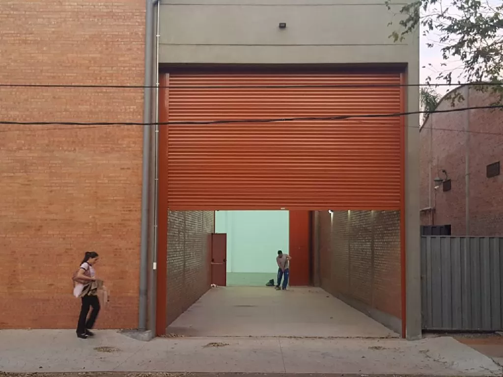 Deposito con Show Room CParking seguridad — foto 2