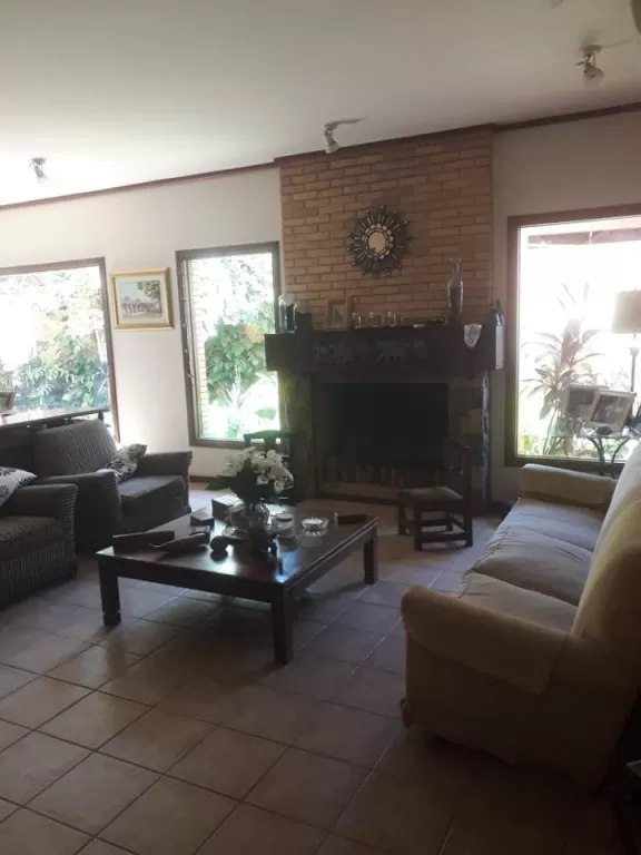 VENDO RESIDENCIA EN ASUNCION BARRIO CARMELITAS COD 1857 — foto 3
