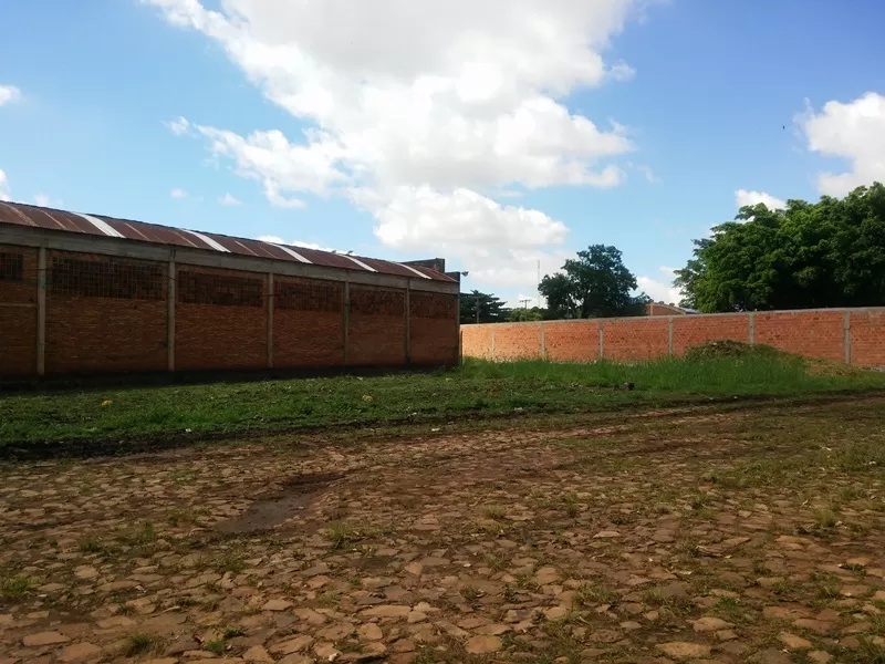DEPOSITOS DE 1.800M2 C VIVIENDAS EN UN TERRENO DE 18.800M2 ZONA ABASTO — foto 2