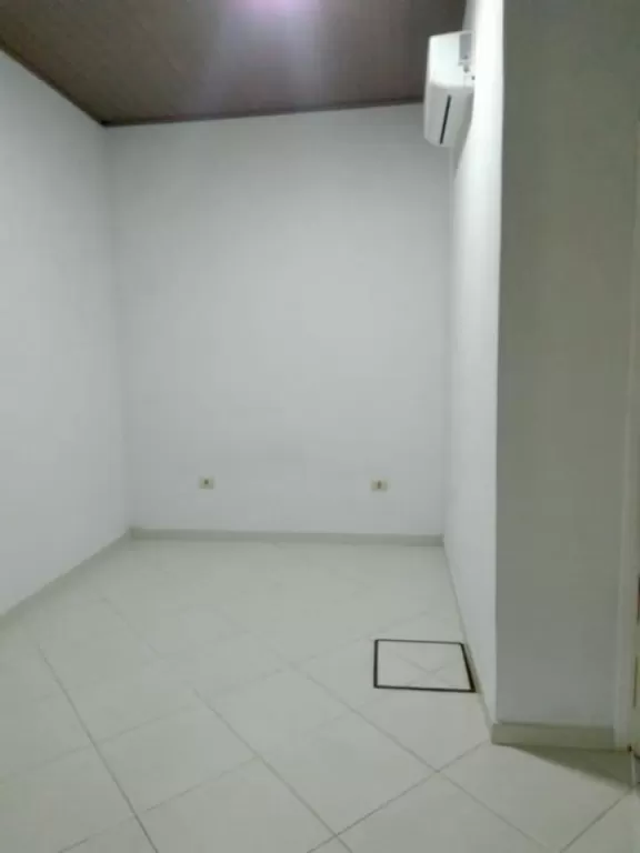 CASA EN LUQUE SEMI AMOBLADA — foto 2