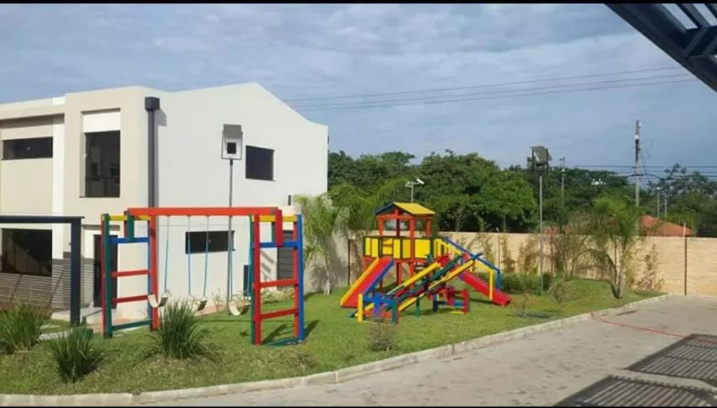 IMPERDIBLE. HERMOSO DUPLEX A LA VENTA EN LUQUE, ZCONMEBOL Y PUERTO HELADO — foto 2