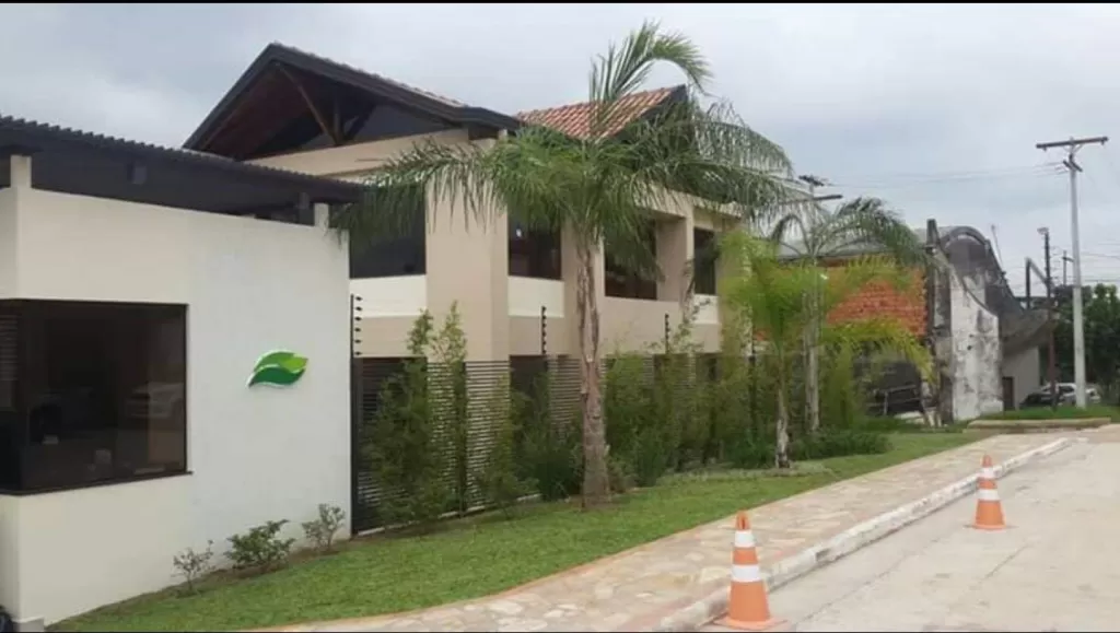 IMPERDIBLE. HERMOSO DUPLEX A LA VENTA EN LUQUE, ZCONMEBOL Y PUERTO HELADO — foto 3